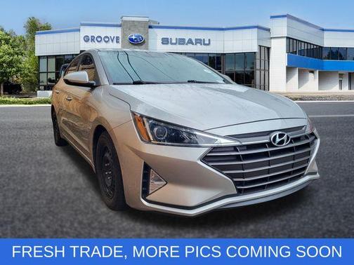 2019 Hyundai ELANTRA SE