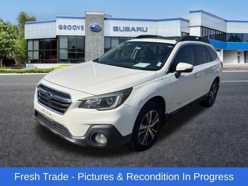 Crystal White Pearl 2018 Subaru Outback 2.5i Limited