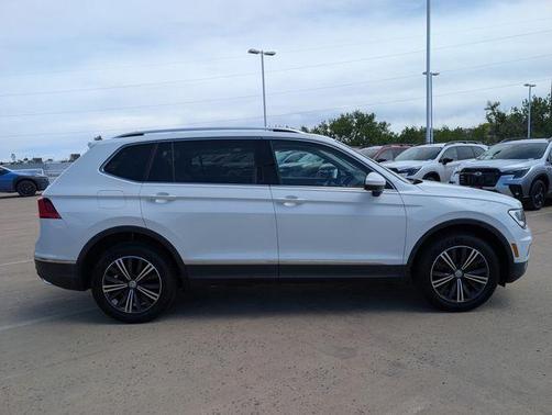 Pure White 2019 Volkswagen Tiguan 2.0T SEL