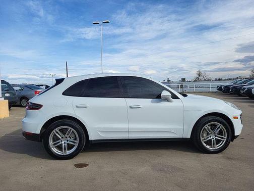 2015 Porsche Macan S