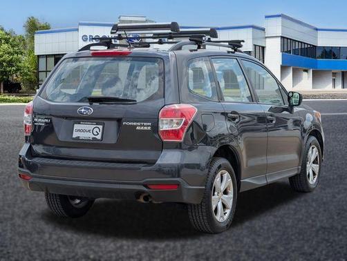 Dark Gray Metallic 2015 Subaru Forester 2.5i