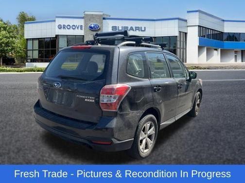 Dark Gray Metallic 2015 Subaru Forester 2.5i