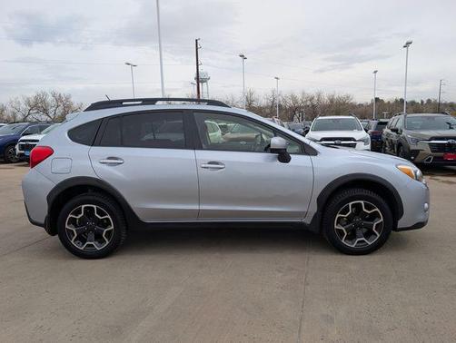 Ice Silver Metallic 2014 Subaru XV Crosstrek 2.0i Limited
