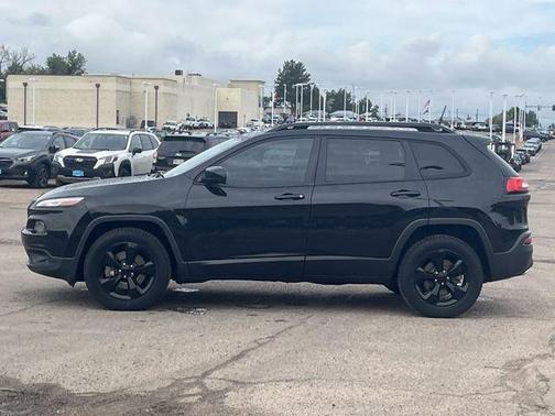 2016 Jeep Cherokee Altitude
