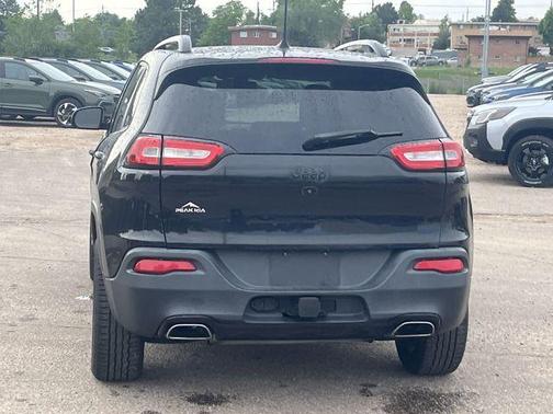 2016 Jeep Cherokee Altitude