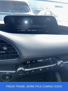 2022 Mazda Mazda3 FWD w/Preferred Package