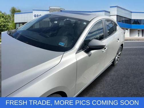 2022 Mazda Mazda3 FWD w/Preferred Package