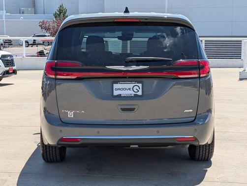 Ceramic Gray Clearcoat 2024 Chrysler Pacifica Touring-L