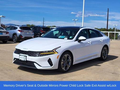 2022 Kia K5 EX