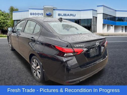 Black 2024 Nissan Versa 1.6 SV