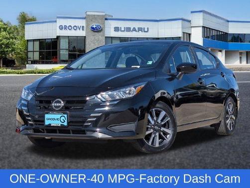 Black 2024 Nissan Versa 1.6 SV