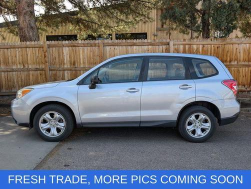 Ice Silver Metallic 2014 Subaru Forester 2.5i