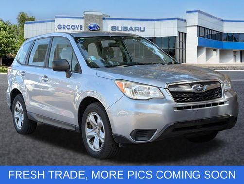 Ice Silver Metallic 2014 Subaru Forester 2.5i