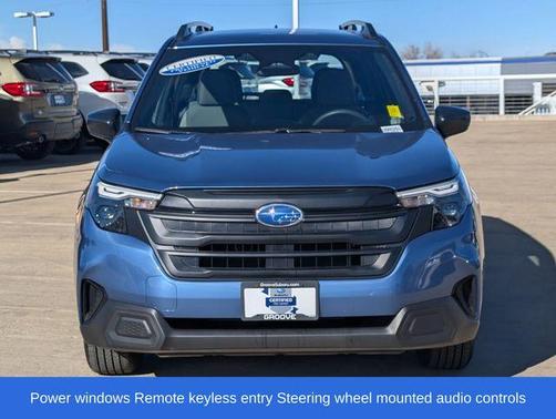 2025 Subaru Forester Base