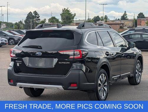 Crystal Black Silica 2023 Subaru Outback Limited