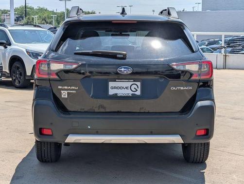 Crystal Black Silica 2023 Subaru Outback Limited