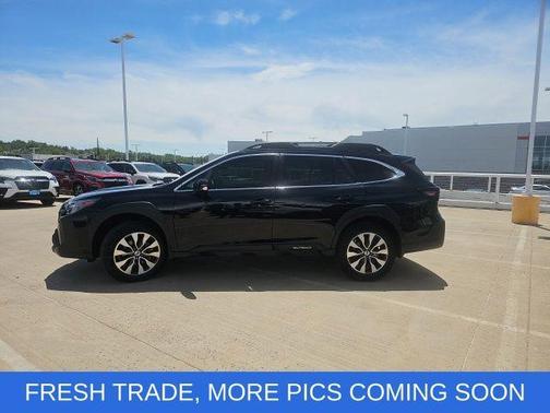 Crystal Black Silica 2023 Subaru Outback Limited