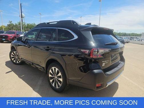 Crystal Black Silica 2023 Subaru Outback Limited