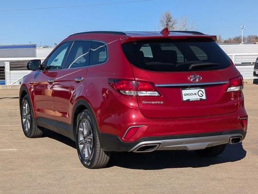 2017 Hyundai SANTA FE SE