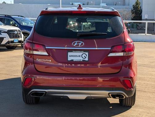 2017 Hyundai SANTA FE SE