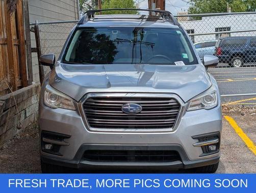 Ice Silver Metallic 2019 Subaru Ascent Limited 8-Passenger