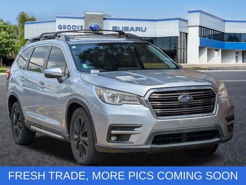 Ice Silver Metallic 2019 Subaru Ascent Limited 8-Passenger