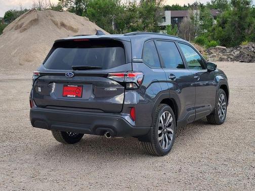Magnetite Gray Metallic 2026 Subaru Forester Touring