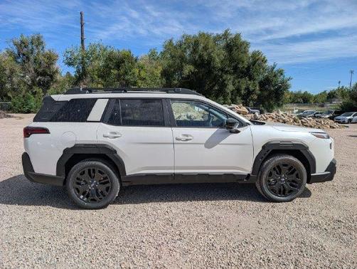 Crystal White Pearl 2026 Subaru Outback Limited XT