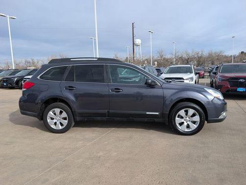 2010 Subaru Outback 2.5i Premium