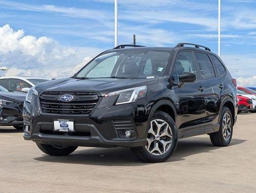 Crystal Black Silica 2024 Subaru Forester Premium