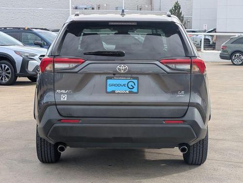 2021 Toyota RAV4 LE