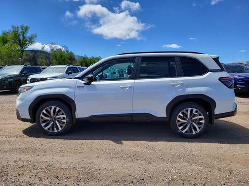Crystal White Pearl 2026 Subaru Forester Touring