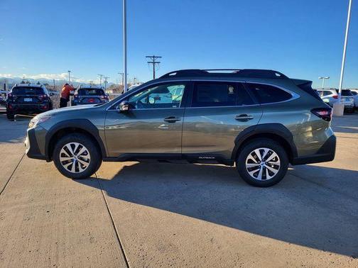 Autumn Green Metallic 2025 Subaru Outback Premium