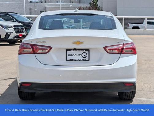 Summit White 2022 Chevrolet Malibu LT