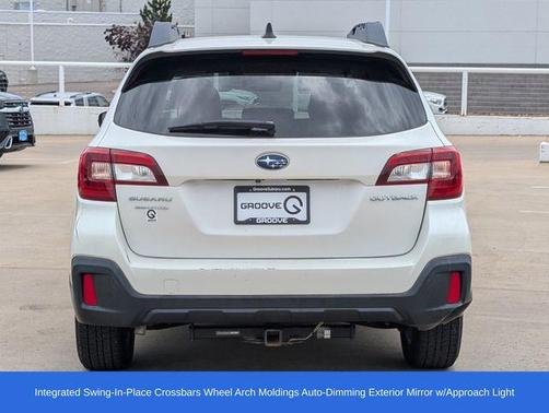 Crystal White Pearl 2018 Subaru Outback 2.5i Premium
