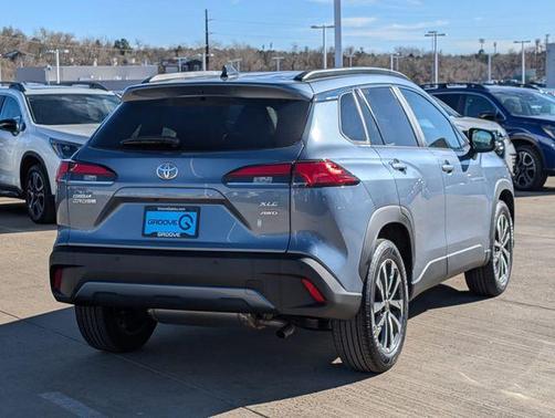 2025 Toyota Corolla Cross XLE