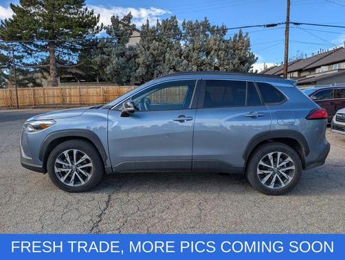 2025 Toyota Corolla Cross XLE