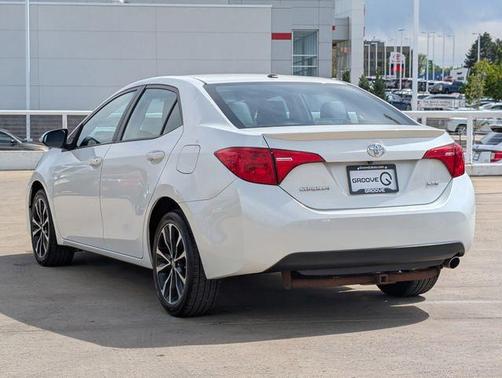 Blizzard Pearl 2018 Toyota Corolla XSE