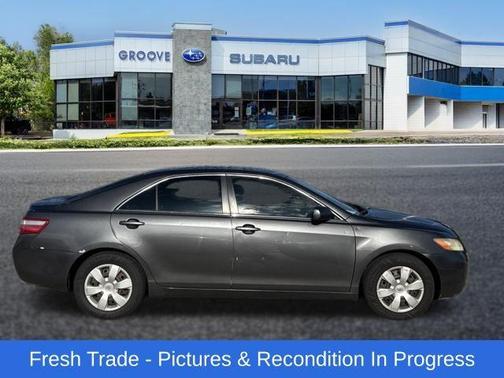 Magnetic Gray Metallic 2009 Toyota Camry LE