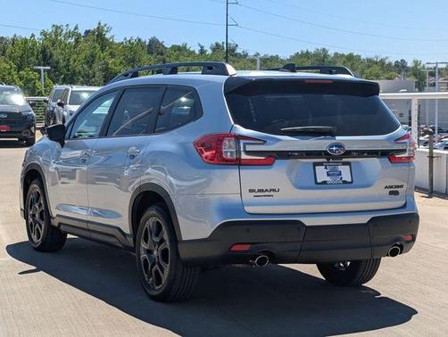 Ice Silver Metallic 2025 Subaru Ascent Onyx Edition Touring