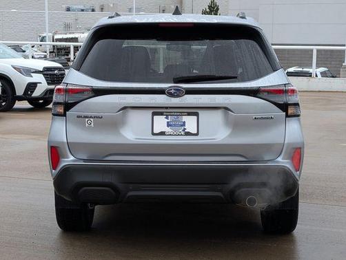 Ice Silver Metallic 2025 Subaru Forester Touring