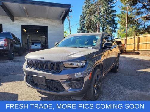 2023 Jeep Grand Cherokee Altitude