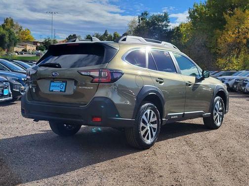 2025 Subaru Outback Premium