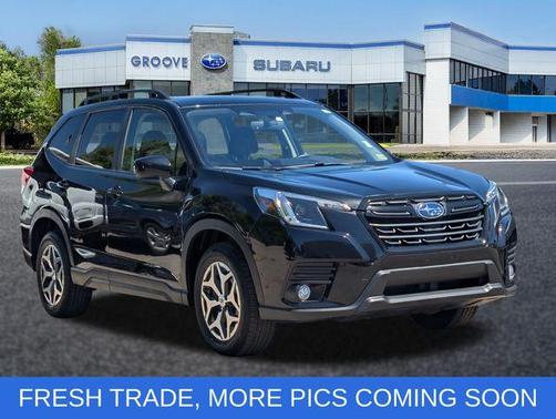 Crystal Black Silica 2023 Subaru Forester Premium