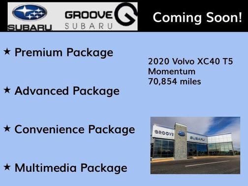 Onyx Black Metallic 2020 Volvo XC40 T5 Momentum