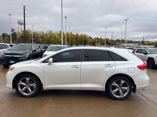 Blizzard Pearl 2010 Toyota Venza