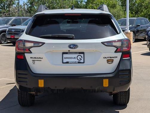 Crystal White Pearl 2023 Subaru Outback Wilderness
