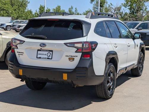 Crystal White Pearl 2023 Subaru Outback Wilderness