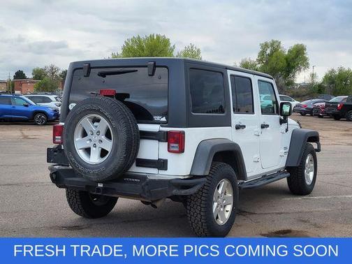 Bright White Clearcoat 2015 Jeep Wrangler Unlimited Sport