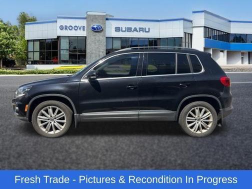 Deep Black 2014 Volkswagen Tiguan 4MOTION Auto SEL